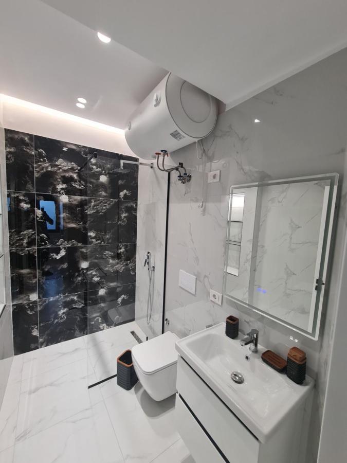 Am Luxury Apartment Tirana Exteriör bild
