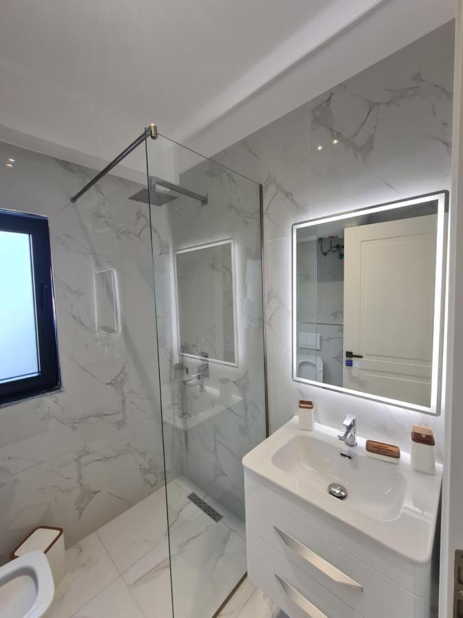 Am Luxury Apartment Tirana Exteriör bild