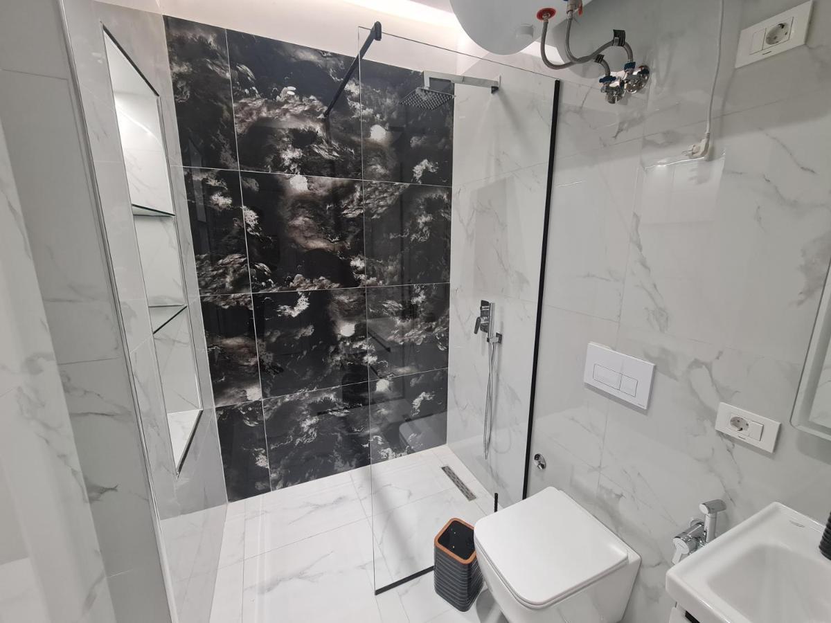 Am Luxury Apartment Tirana Exteriör bild