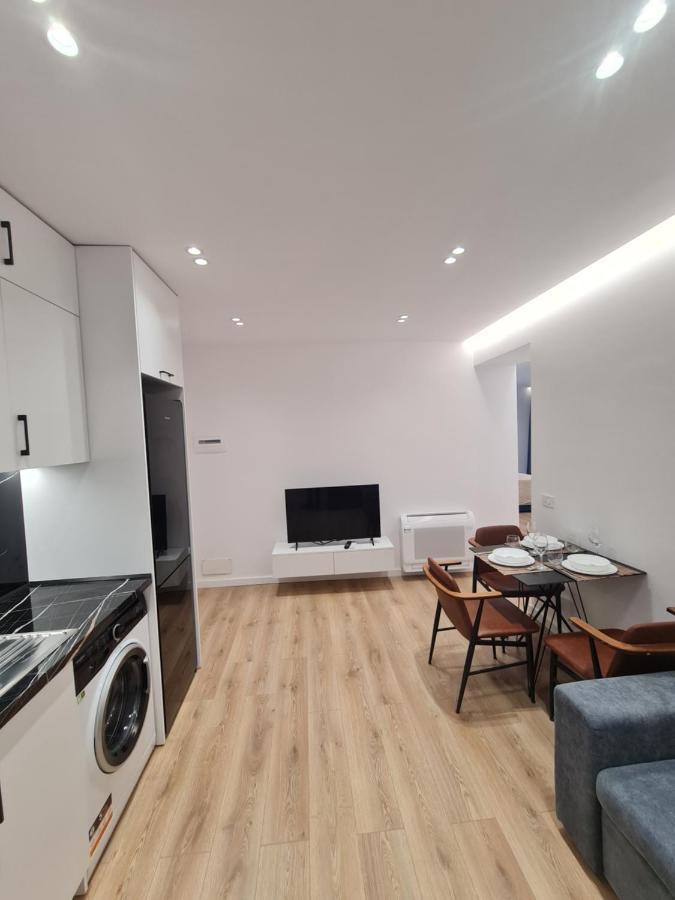 Am Luxury Apartment Tirana Exteriör bild